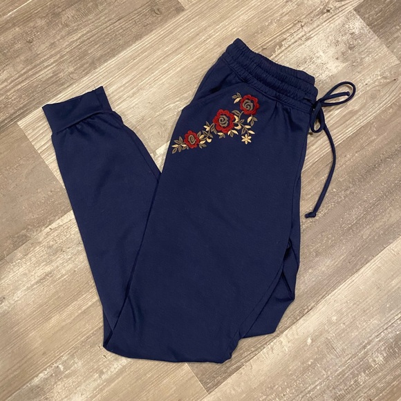 Alya Pants - Francescas Joggers